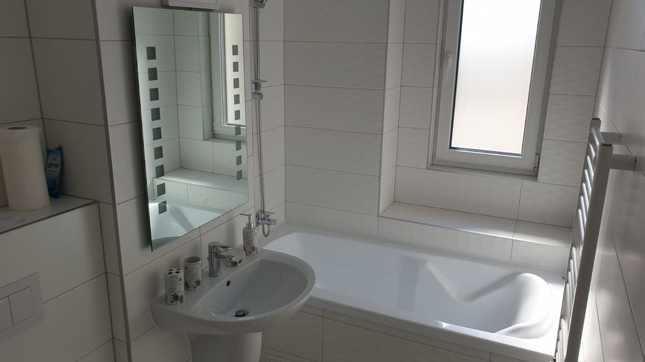 Apartament cochet I Loc parcare inclus I Zona Aradului - Poză 12