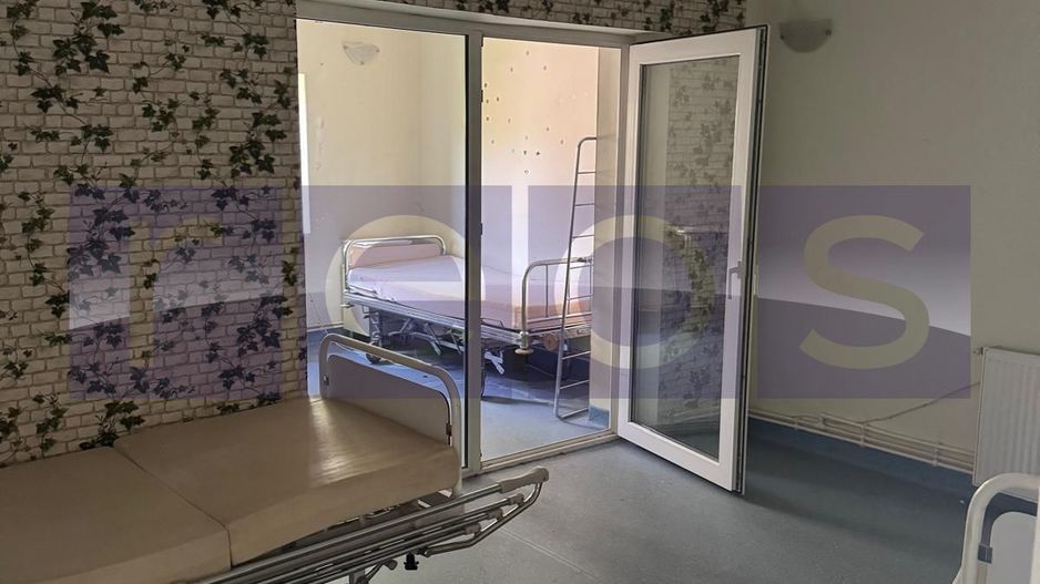 DE VÂNZARE VILĂ | OPORTUNITATE DE INVESTIȚIE | PRETABILĂ CENTRU BĂTRÂNI - Poză 55