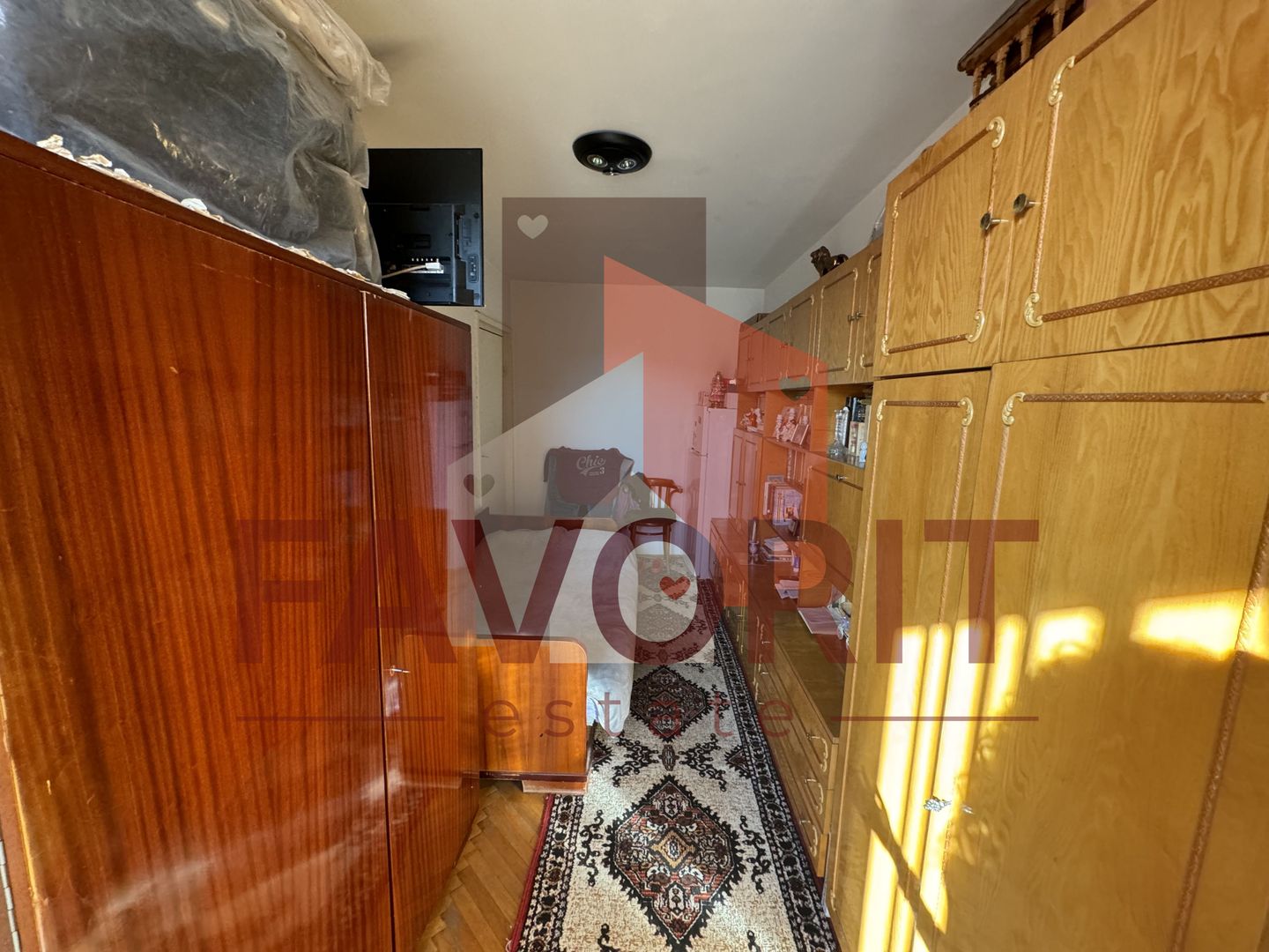 Centrala termica pe gaz. 2 balcoane. Bloc izolat termic - Poză 8