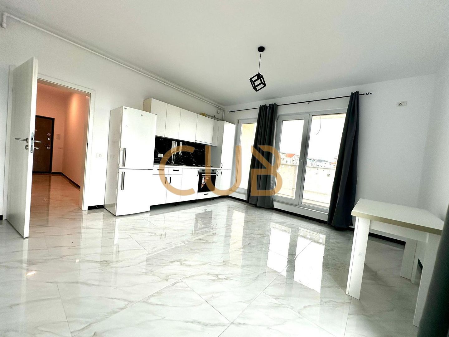 Ap 2 cam | bloc nou, lift, parcare | Giroc - Hotel IQ - Poză 1