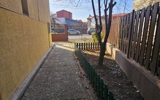 🏢 Spațiu de birouri – 5 camere, 3 băi – Etaj 1 vilă, Zona Centrală - Poză 81