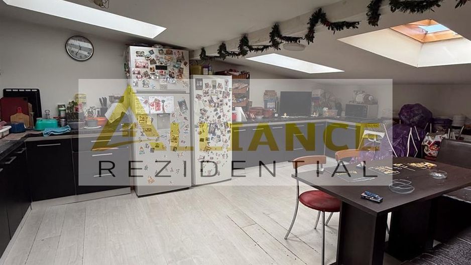 Apartament mare 4 camere â 145 mp compartimentare eficienta - Poză 8