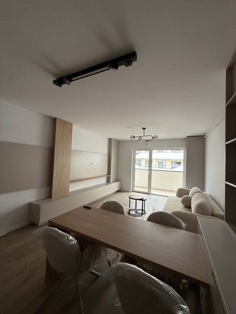 COMISION 0%! VANZARE APARTAMENT 2 CAMERE ZONA EROILOR - Poză 2