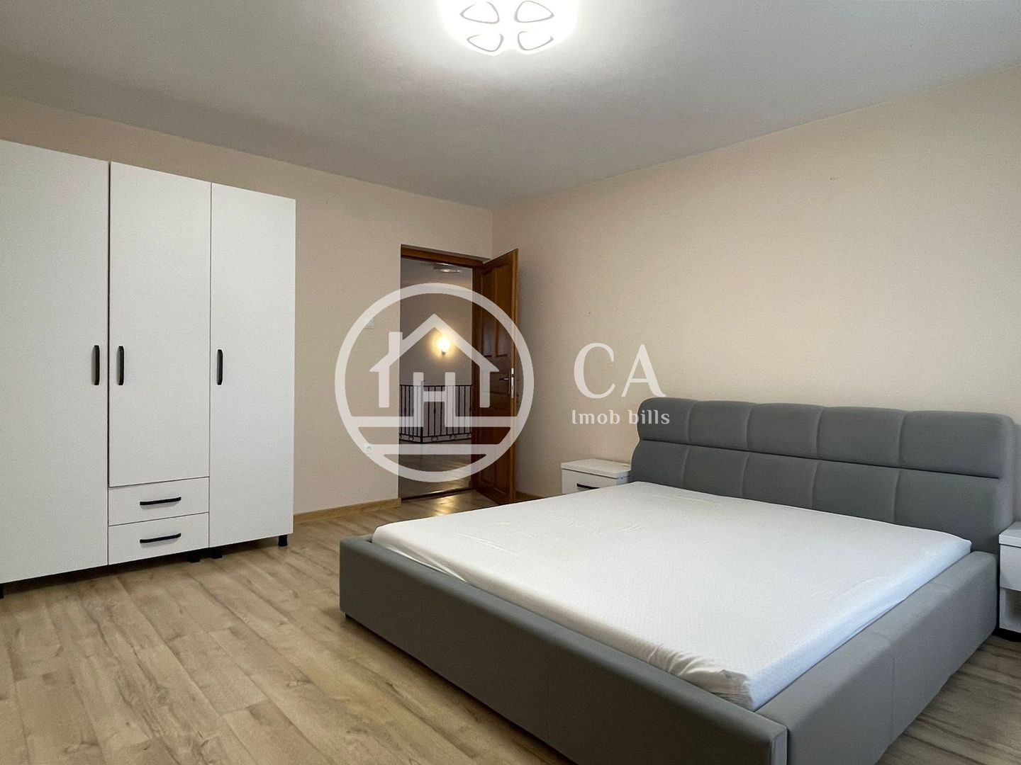 Casa de închiriat  Duplex cu 10 camere în Sanmartin, Oradea - Poză 23