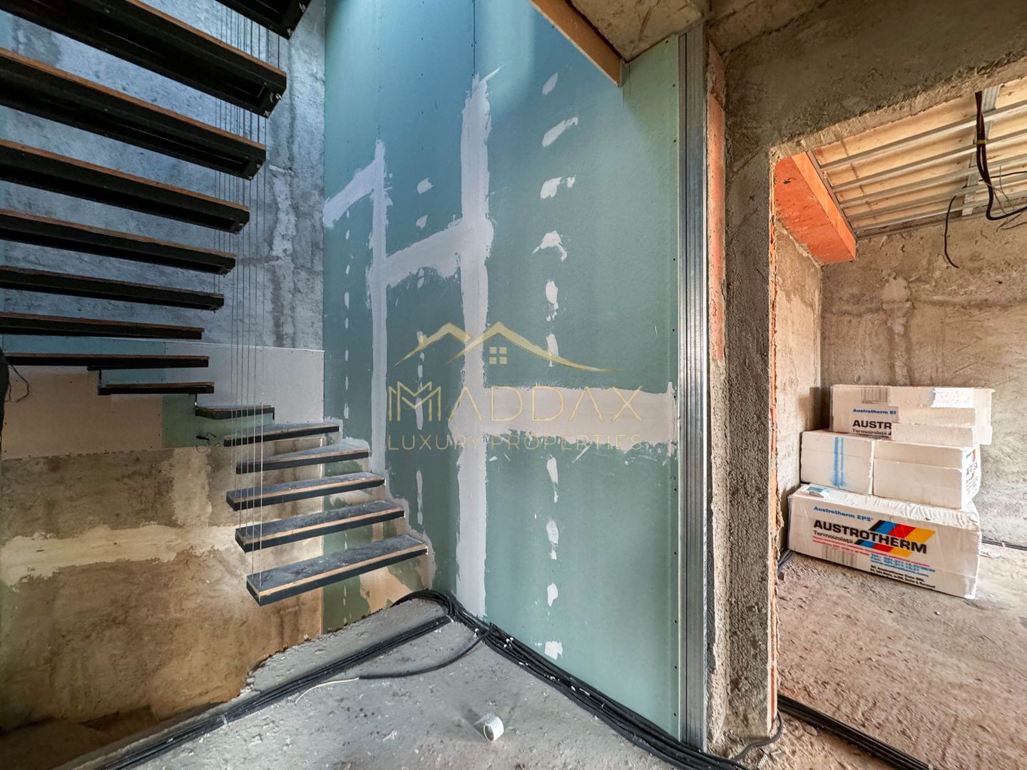 Vila finalizata de vanzare 6 camere***Mogosoaia - Poză 14