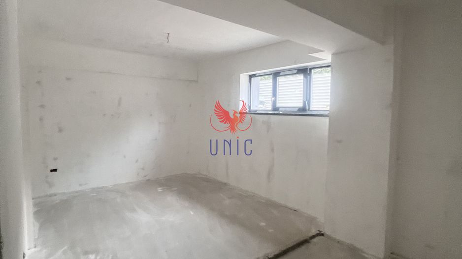 apartament bliateral, decomandat, zona centrala - Poză 2
