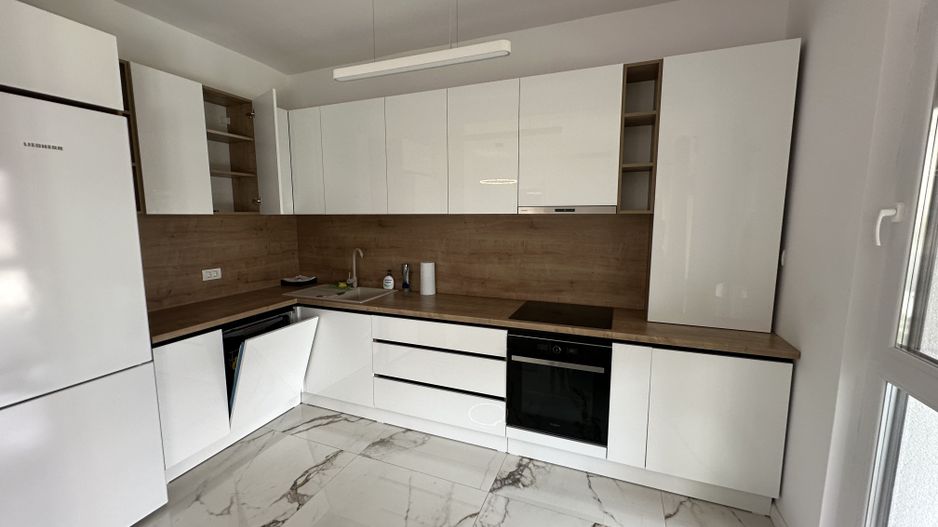 Duplex despărtit  prin garaj zona Ikea - Poză 2