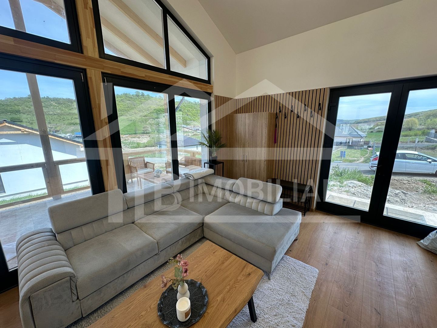 Casa individuala, 4 camere, 300mp, Zona Livezeni - Poză 3