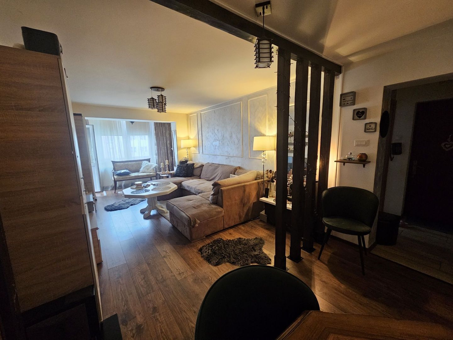 Apartament 3 camere, Cetate, et.3, pivnita, bloc caramida - Poză 3