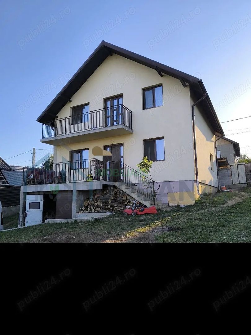 casa de vanzare - Poză 1