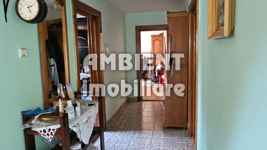 DE VANZARE sau INCHIRIERE - VILA P+1E, teren 415 mp, zona ANA IPATESCU; - Poză 9