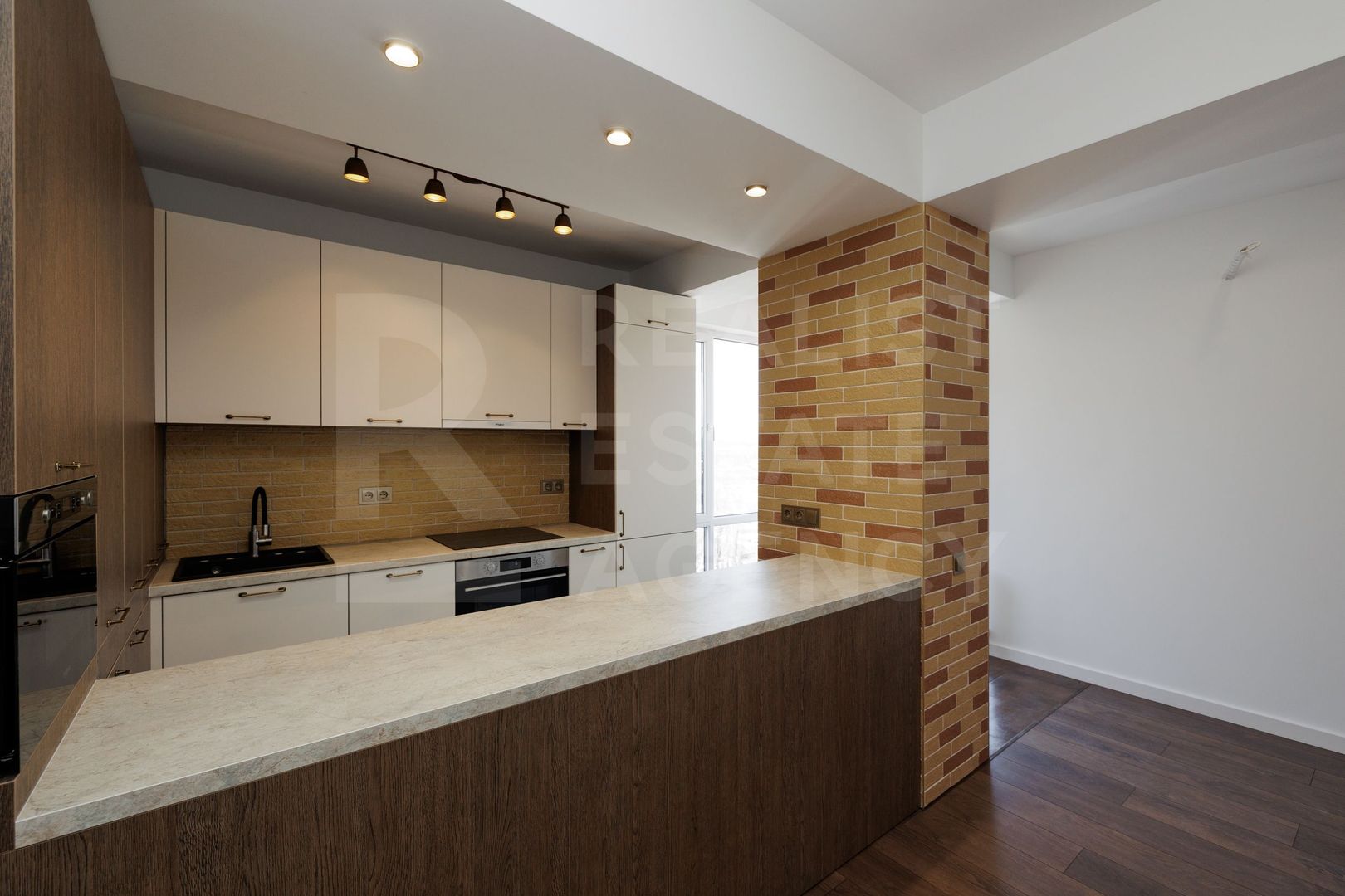 Vânzare, apartament, 2 camere, str. Calea Ieșilor, Sculeni - Poză 1