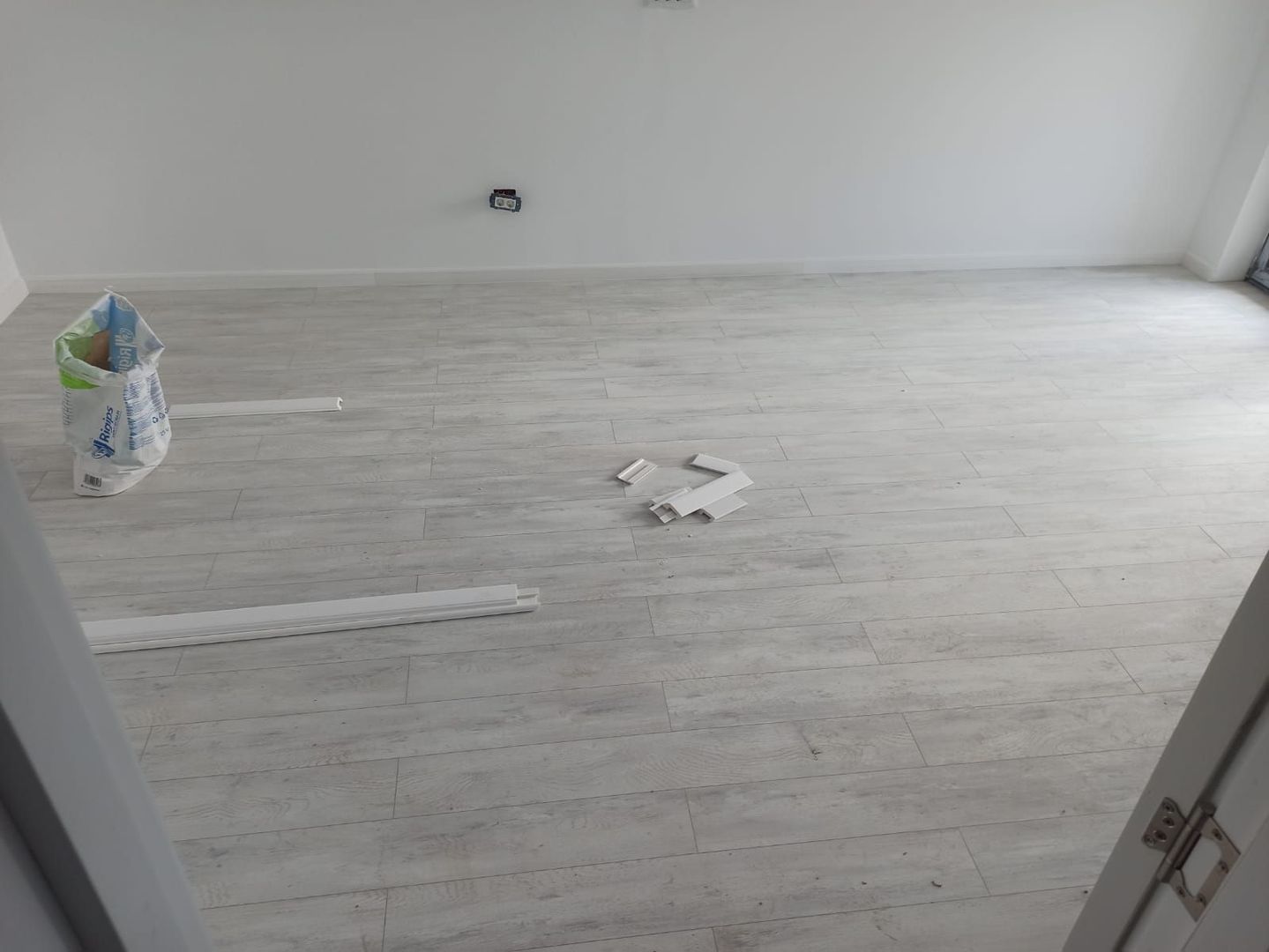 FINALIZAT 2cam.+parcare inclusa Popesti Primarie 65500 E - Poză 5