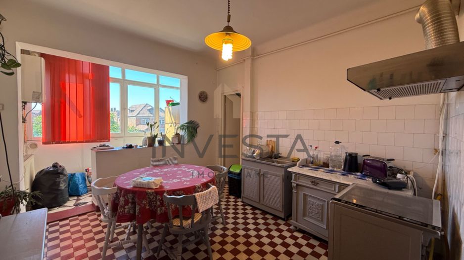 Apartament 3 camere decomandate cu parcare inclusa, zona Horea! - Poză 3
