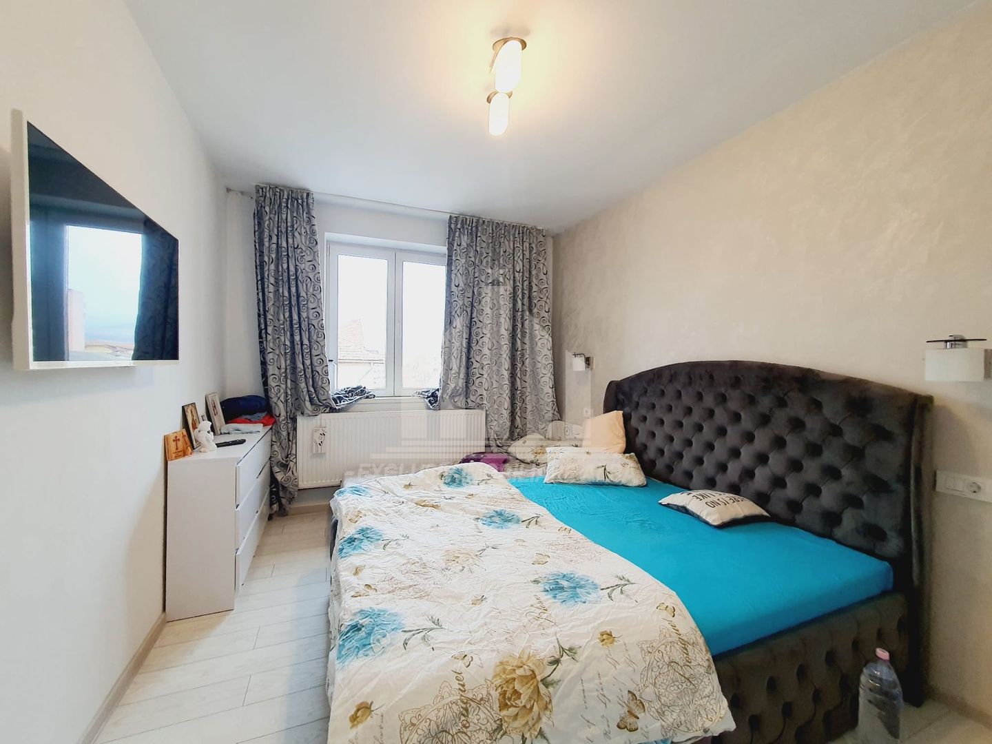 Apartament cu 4 camere de vanzare, Cetate - Poză 6