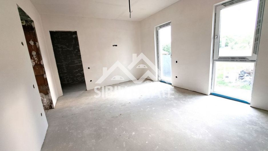 Casa noua cu pivnita  Sibiu Calea Cisnadiei - Poză 4