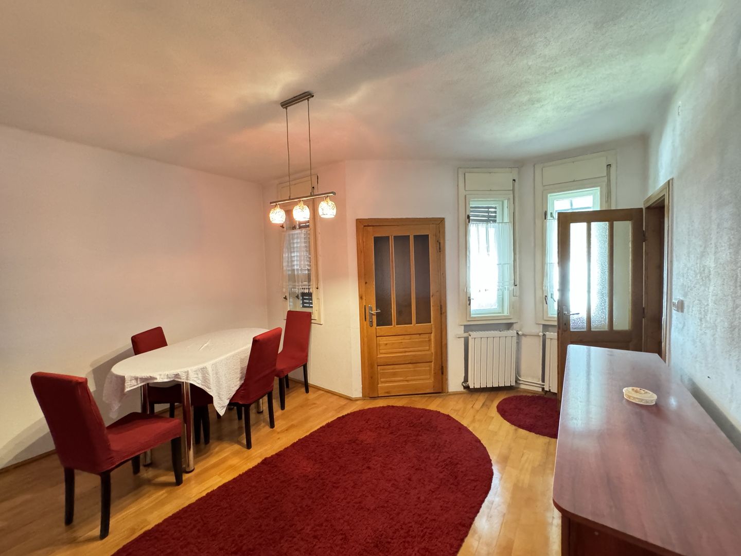 Casa S+P+2E - (posibilitate apartamentare) zona central - Poză 5