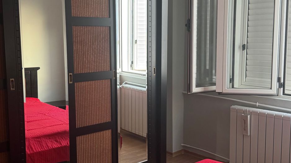 2 camere mobilat, parcare inclusa, 5 min metrou Costin Georgian - Poză 1