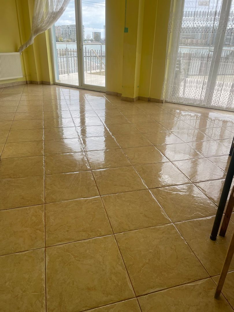 Vânzare Pensiune S+P+4 cu aviz ISU – Vedere Lac & Mare - Poză 9