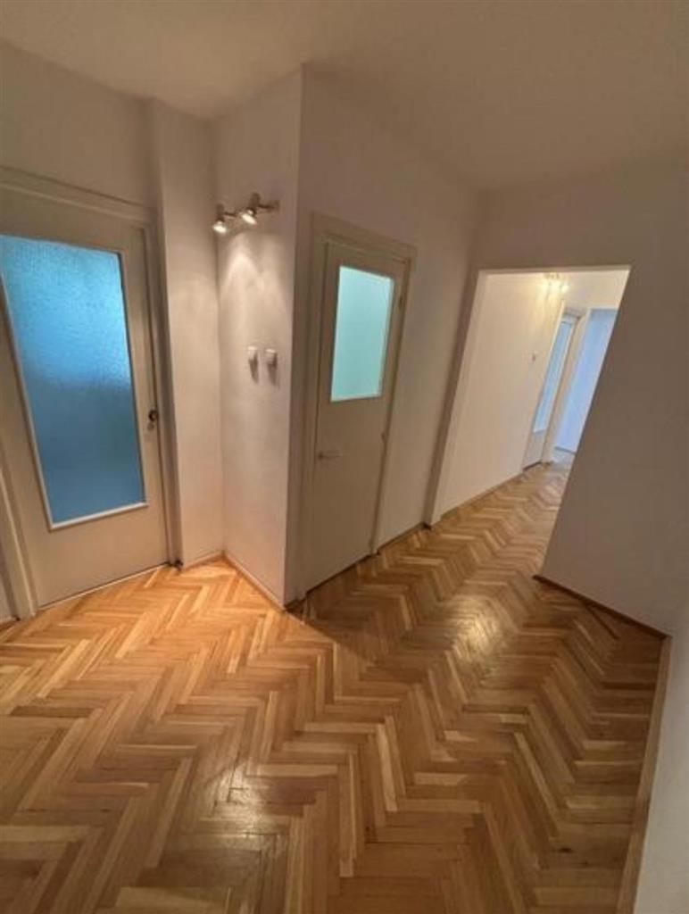 Apartament 3 camere etaj 1 cu Garaj - Poză 5
