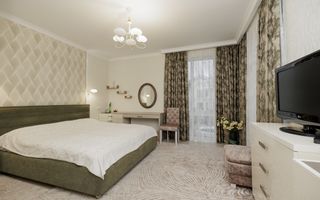 Vânzare,casă, 3 nivele, str. Nicolae Sulac , Codru - Poză 8