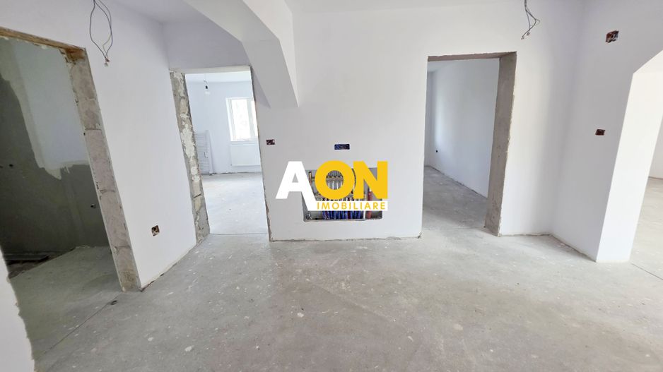 Apartament tip duplex, D+P, 5 camere, la cheie, 450 mp teren, Barabant - Poză 11