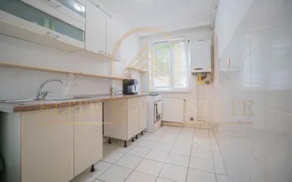 Far - Vânzare apartament cu 3 camere confort 1, situat la etajul 1. - Poză 14
