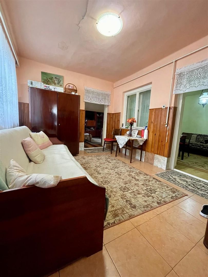Casa in Marghita cu 4 camere - Poză 4