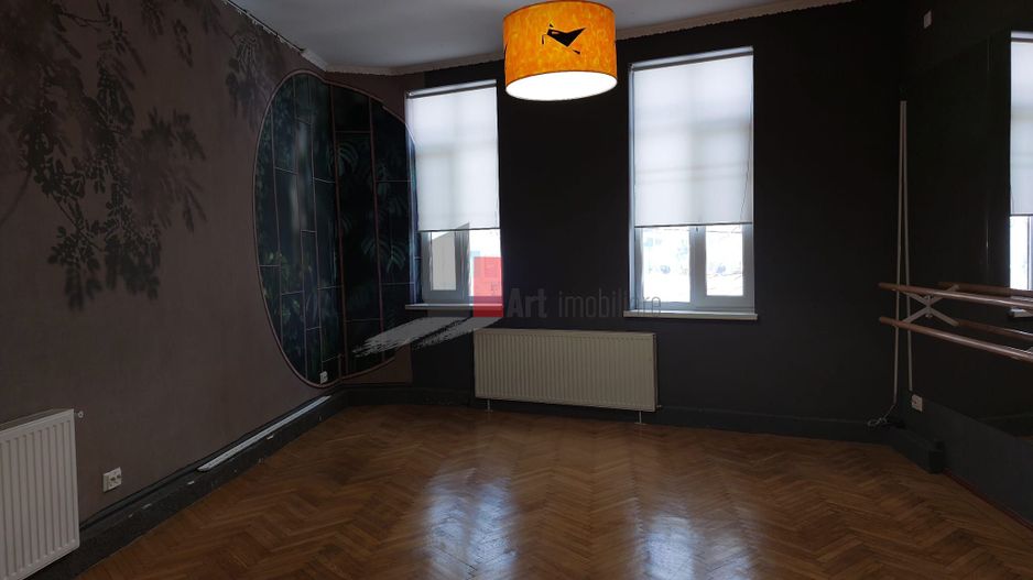 Spatiul "NESTALAN", et. 1 in vila, INTRARE SEPARATA, SINGUR PE NIVEL - Poză 4