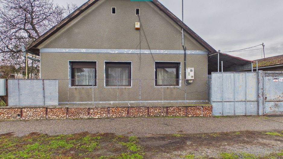 Casă cu 755 mp teren, zonă centrală Curtici - Poză 11