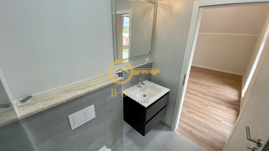 Casa intabulata, finisata LA CHEIE- Talmaciu, zona cu peisaj superb - Poză 7