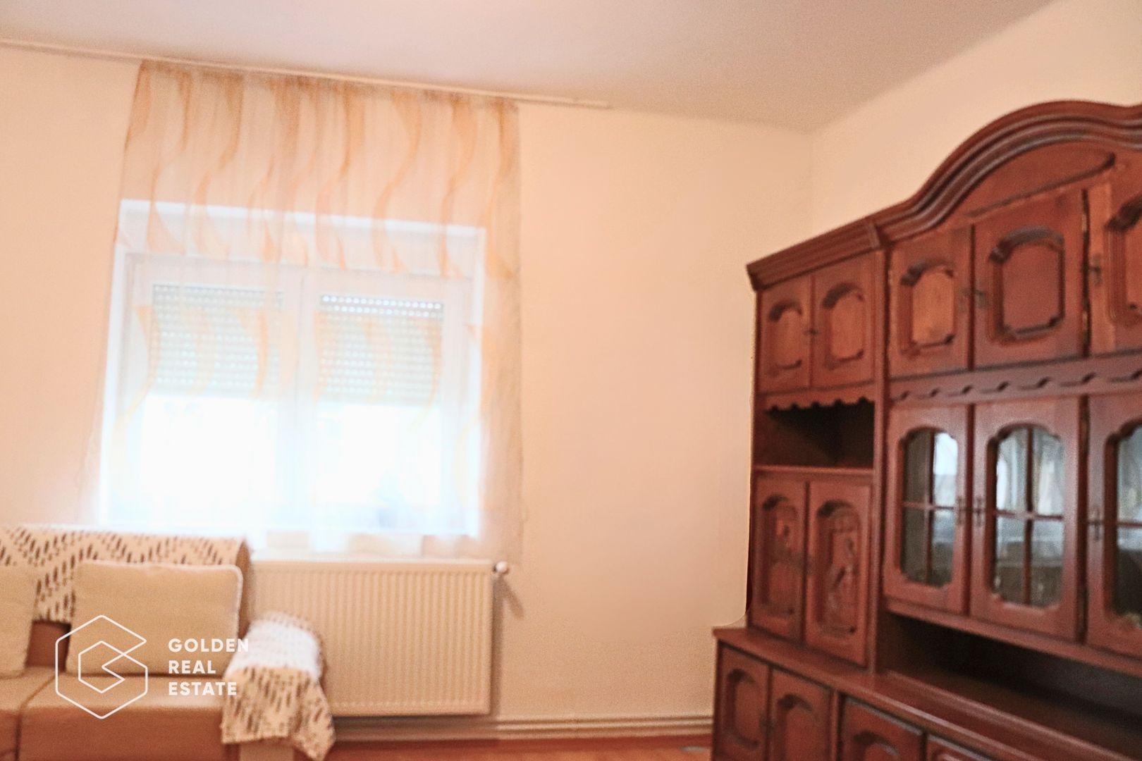 Casa in centrul localitatii Galsa - LINISTE LA TINE ACASA - COMISION ZERO - Poză 5