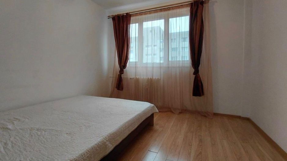 AP. 3 CAMERE 1 DECEMBRIE,  BLOC REABILITAT, METRU 5 MINUTE, MODERN - Poză 3