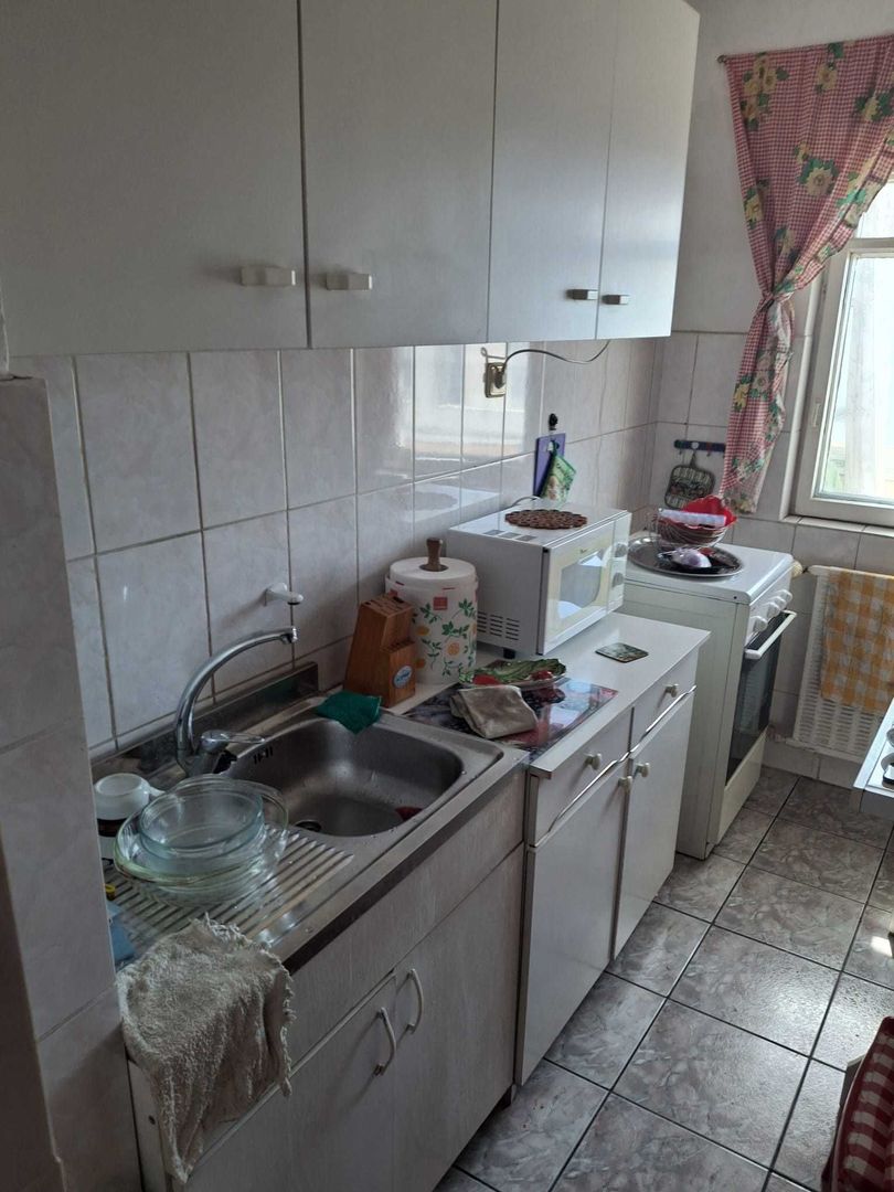 GARSONIERA COCHETA, PIATA MUNCII - Poză 3