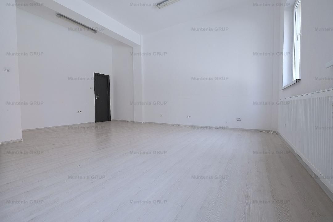 Oportunitate investitie ! Berceni - Luica (stradal), 860 mp. spatiu comercial - Poză 5