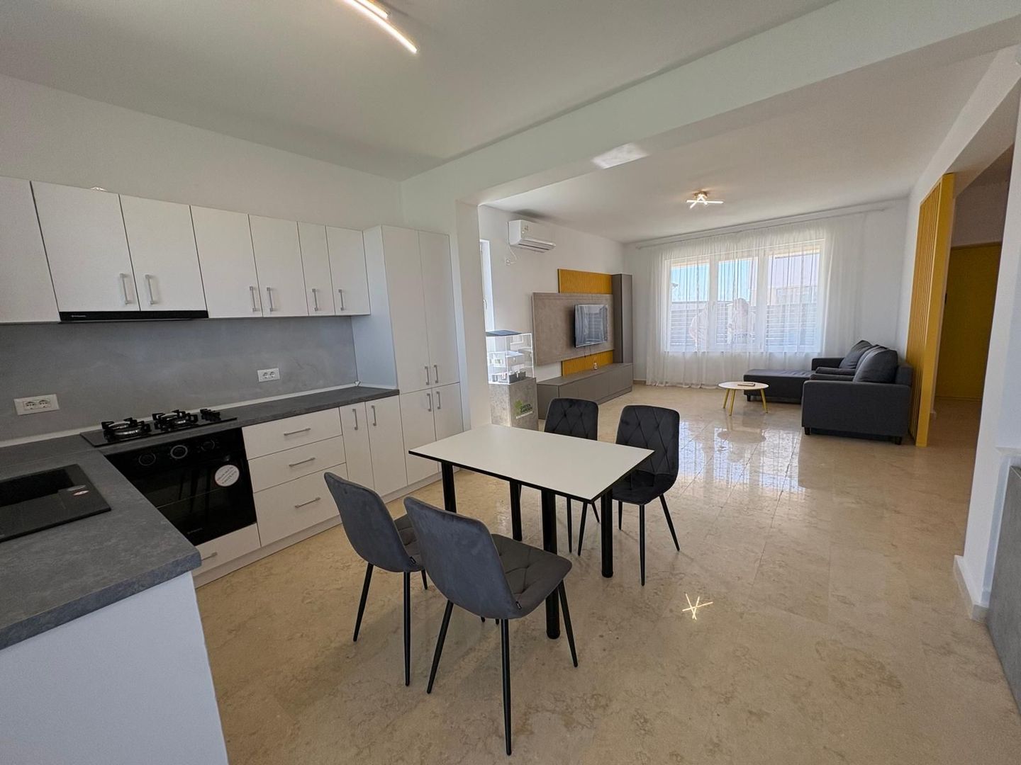CASA DUPLEX, CURTE 200 MP, RATE DEZVOLTATOR, COMISION 0% - Poză 4