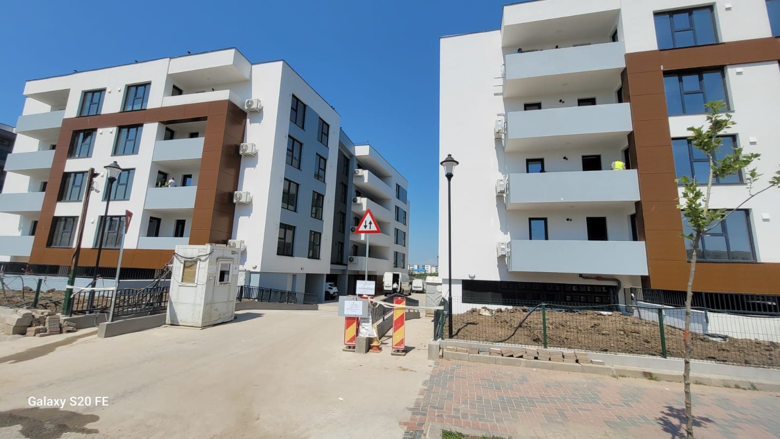 AP. 3CAM. BLOC P+3 FINALIZAT  / PANOURI FOTOVOLTAICE. ROMCO! - Poză 1