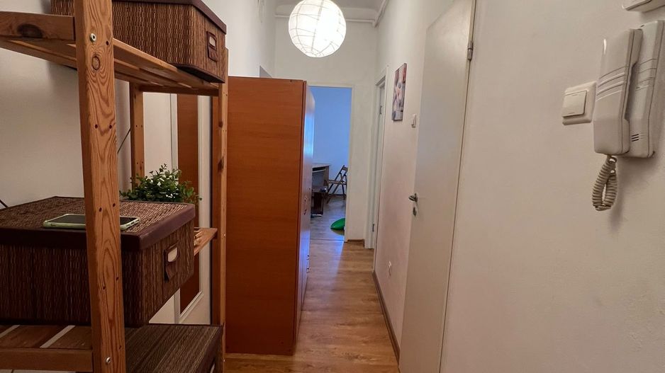 Apartament de inchiriat-2 camere,cu bai proprii,centrul orasului - Poză 10