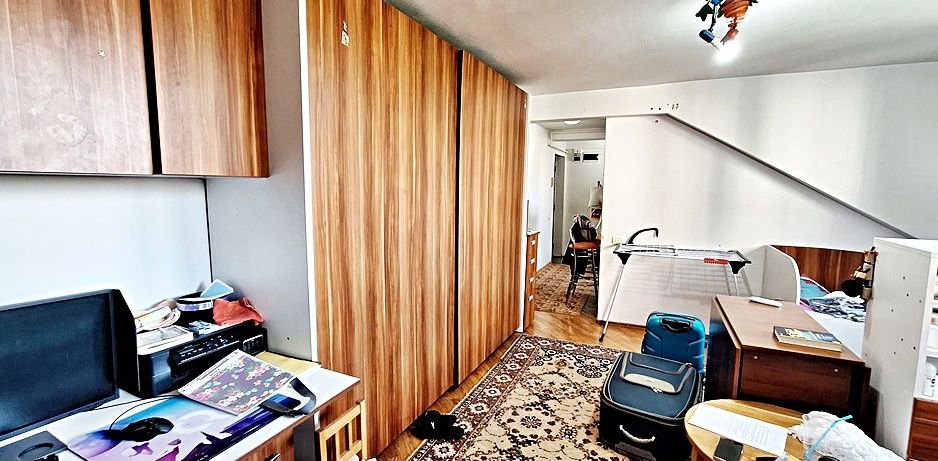 Cartierul Astra, langa Piata garsoniera generoasa- 46mp, pret 63000 euro - Poză 3