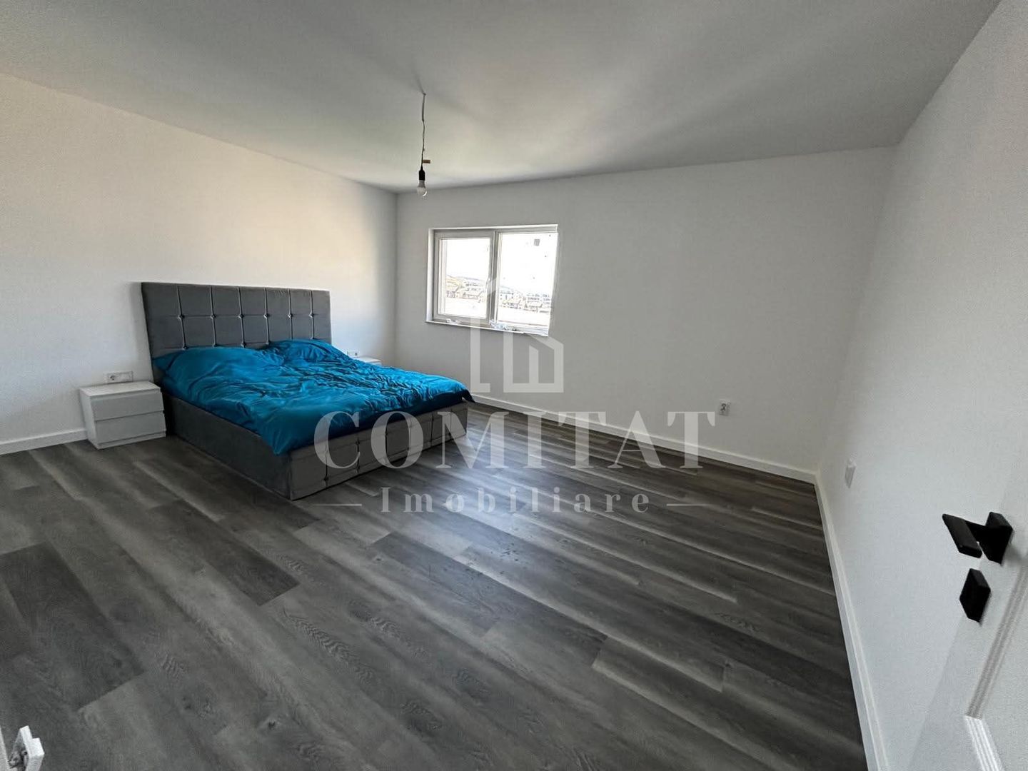 Penthouse cu 4 camere | Terasă de 100 mp | Loc de parcare | Floresti - Poză 3