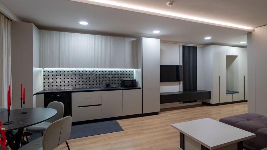 Apartament 2 camere–Mamaia Central-Marina Blu | Vedere lac | parcare - Poză 1