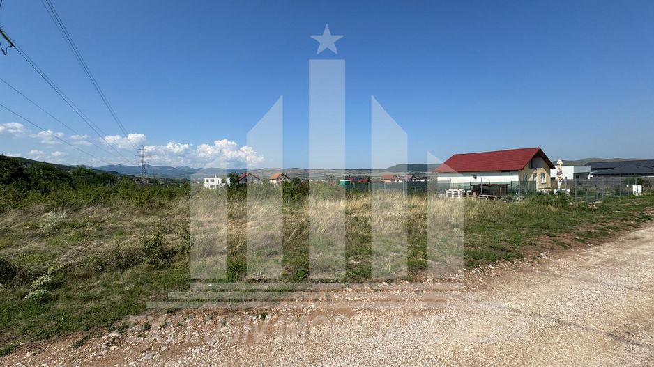 Teren intravilan | 1300 mp | 45 ml deschidere | Alba-Micesti - Poză 2