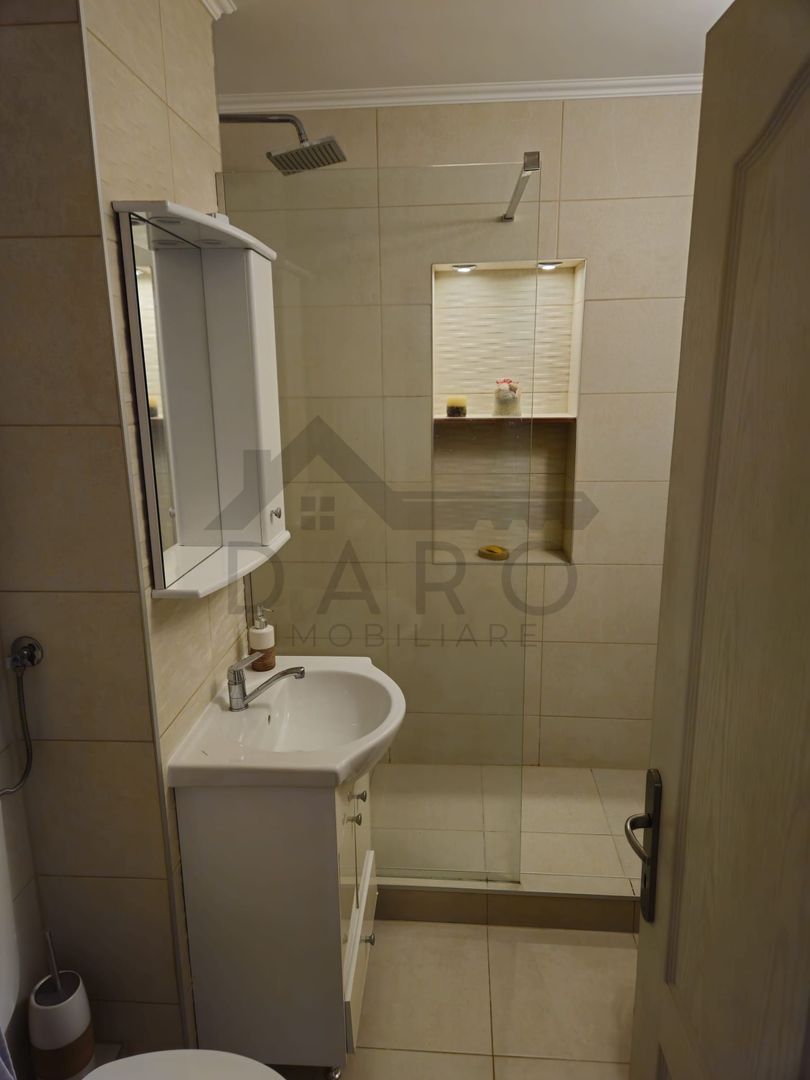 Apartament de vânzare cu 2 camere zona Tudor - Poză 3