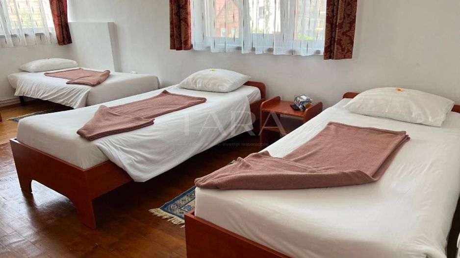 Casă spațioasă cu potențial de pensiune sau clinica, zona Zorilor - Poză 5