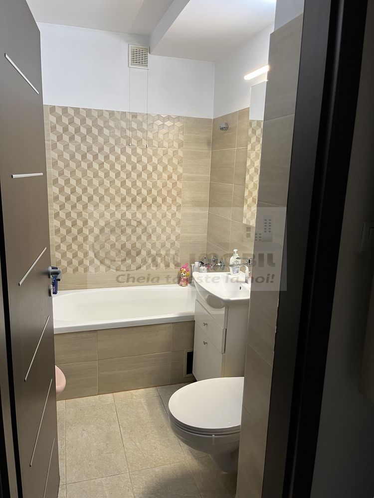 Ap 2 cam Zimbru 46 mp utili + balcon 7 mp 105.000 € - Poză 4