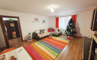 Casa pt 2 familii sau pt. clinica medicala, 8 camere, 486 mp teren - Poză 5