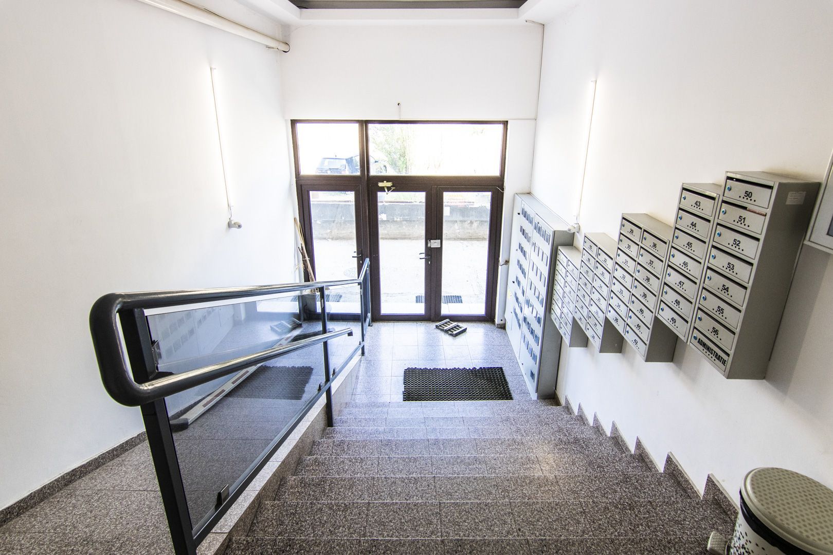 DE INCHIRIAT - PENTHOUSE-MILITARI-3 CAMERE CU TERASA DEOSEBITA 50MP,  NEMOBILAT - Poză 23