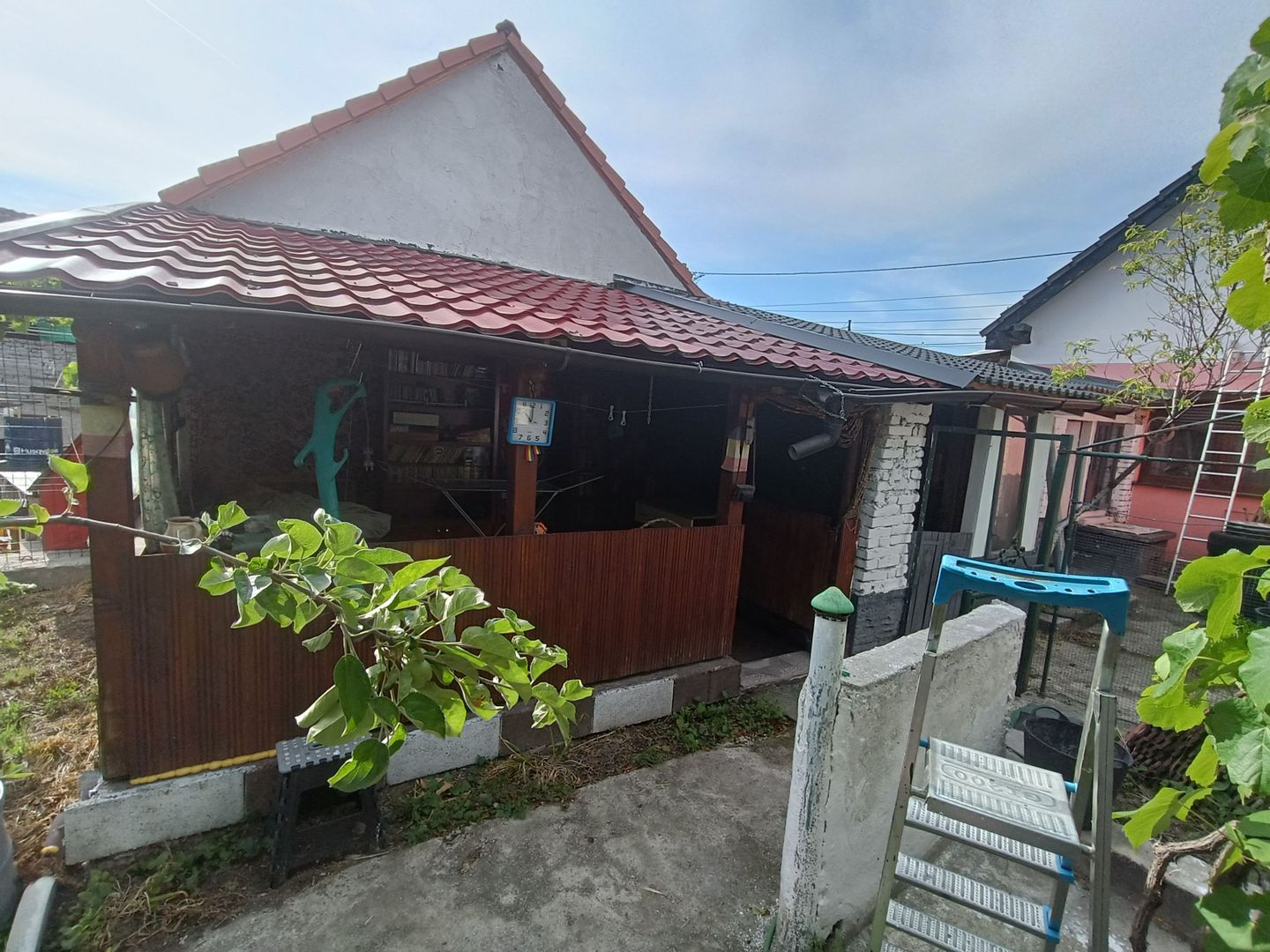 Casă de vanzare cu 4 camere 107 mpu pivnita anexe curte gradina Sebes - Poză 12