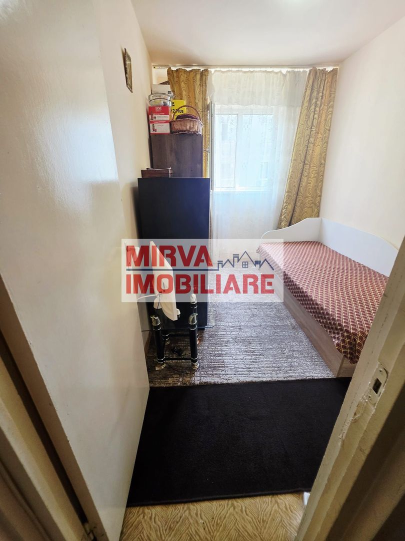 Apartament 3 camere, etaj 3, Malu Roșu – Str. Rîșnovenilor - Poză 16