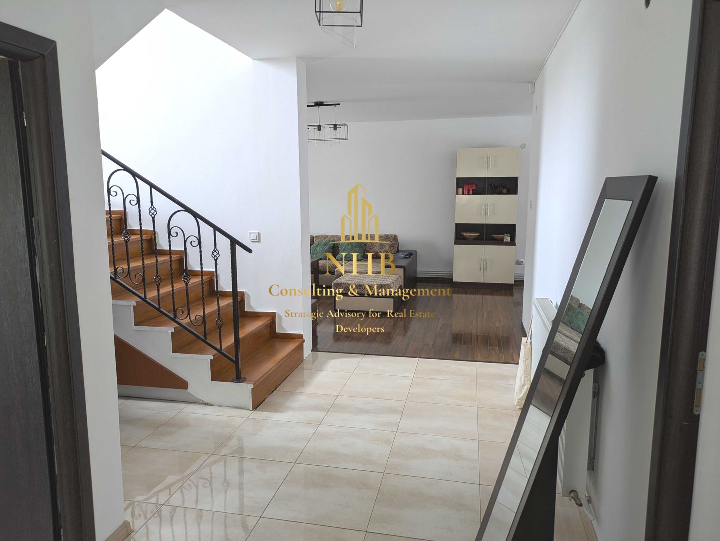 Vila de închiriat – ideală pentru familie | 3 dormitoare - Poză 3